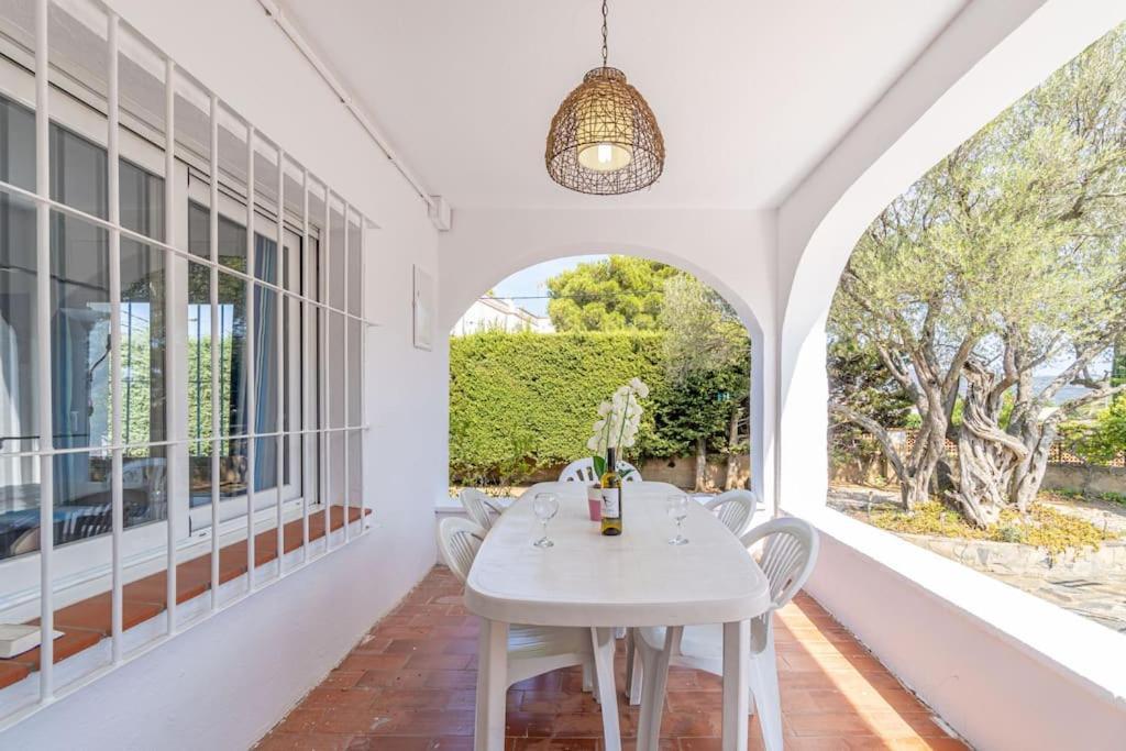 Mb1-house With Big Garden ,swimming-pool, & Barbacue In * Roses